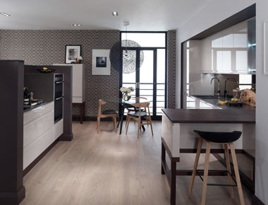 Handless Kitchen with contrasting elements