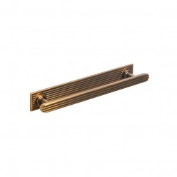 Henley, Fluted Bar handle, Classic, with backplate