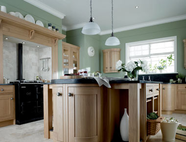 Shaker Kitchen In Wood